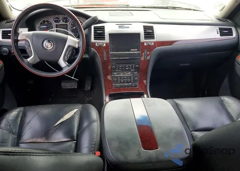 2011 Cadillac Escalade Ext Premium z USA, uszkodzony, nr VIN 3GYT4NEF6BG276476